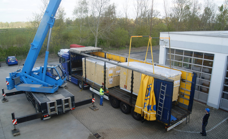 loading of the large heat pumps for China
